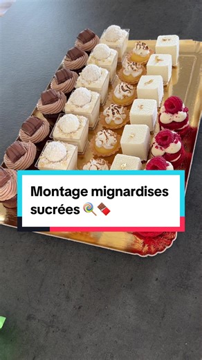 Montage de mignardises sucrées pour un buffet de mariage