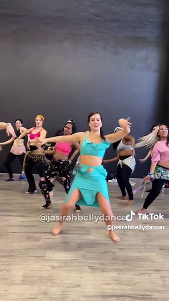 Extraordinary Belly Dance Movements from South Africa