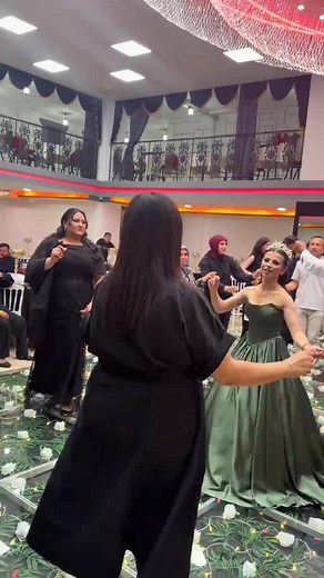 Rabia Pelit ve Kışkızı: Defne, Kına Sprey ve Canlı Anlar
