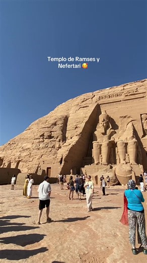 Templo de Ramses construido por amor a Nefertari