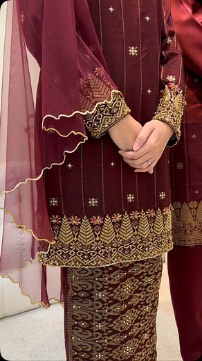 Aizat Adzha Official on Instagram: "most request package songket by Aizat Adzha 🤍"