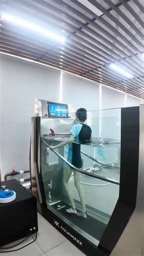 AQUAMAXX-Underwater Treadmill & Rehabilitation Equipment on Instagram: "P300 #running #exercise #workout #AQUAMAXX #fitness #treadmill #underwatertreadmill #underwater #underwatersports #rehabilitation #dailyworkout #underwatertraining #sports"