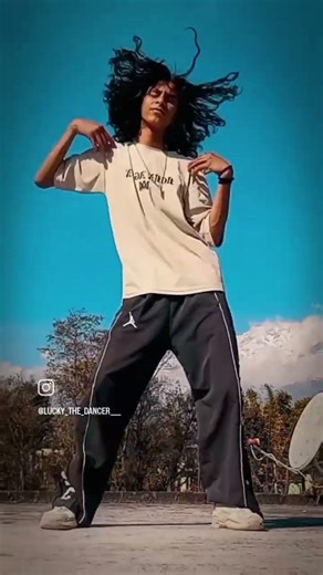 Jugnu song dance cover😱📸#shots #shorts video #viral video #popular video #dancer #reels #viralreels