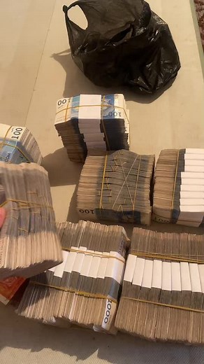 Exploring Unique Paper Currency Collections