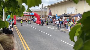 Newry City Half Marathon gets underway. All the best to all the runners. Give them a wave if you’re out and about | Newry.ie