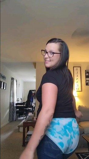 Granny Panties Dance
