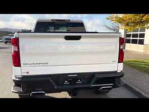 2021 Chevrolet Silverado Trail Boss 4x4 Review