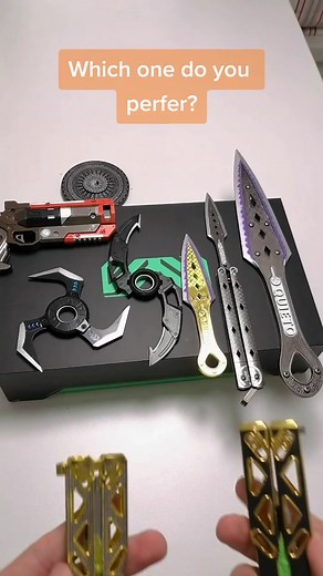 Apex Legends Octane Heirloom Butterfly Knife Toy Model Comparison