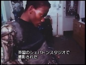 Recently circulated footage of the legendary Bolaji Badejo in costume with H.R. Giger. #hrgiger #xenomorph #alien #RidleyScott | Perfect Organism: The ALIEN Saga Podcast