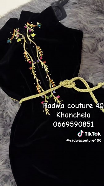 Robe Kabyle: Élégance et Tradition Algérienne