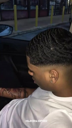 Tutorial on How to Achieve Waves in Men's Hair