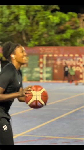 Vidéos de Formica Inocentie (@formica.inocentie) avec som original - Helo