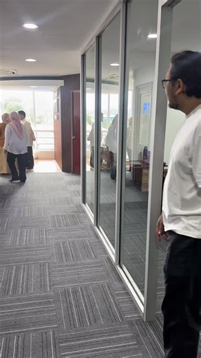 PTTI on Instagram: "Kepada form 5 batch 08 malam ni team PTTI nak ajak korang untuk join kelas Matematik PERCUMA bersama Sir Race pada pukul 8.30 malam. Jumpa korang malam ni🔥 Layari www.ptti.my untuk akses zoom"