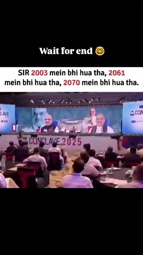 The Honda Civic Type R is a highperformance variant of the Honda Civic known for its sporty characteristics and racing heritage Key features of recent models include 1. Engine: A turbocharged liter inlinefour engine typically producing around horsepower depending on the model year 2.* Transmission*: A speed manual transmission offering precise and engaging gear shifts 3.* Performance *: It boasts impressive acceleration and handling with a focus on agility and driving dynamics 4.* Design*: Disti