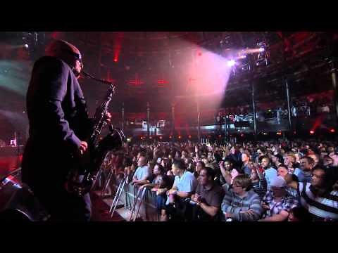 Madness - It Must Be Love - Live At The iTunes Festival - 27 09 12