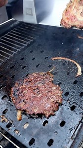 1.1K views | Whether it's rails up or rails down, the @BBQHack Spatula Hack is the perfect pair to your GrillGrates  Shop here: https://www.grillgrate.com/products/spatula-hack/ | GrillGrate | Facebook