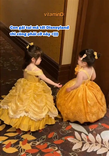 Lên đồ sương sương cho công chúa cỡ này thui các mom ạ ✨🌝 #vitamindi #disneyland #xuhuong #shanghai #giadinh