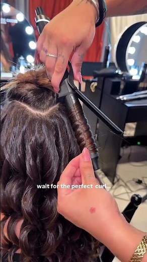 So satisfying: Glamouröse Wellen mit dem ghd curve Lockenstab ✨
