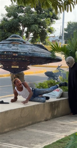 alien invasion 👽😆🇺🇸 #explorepage #challenge #virals #usa #explore | Eel Sebastián 2.0