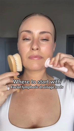 Dr. Lindsey Schmidt on Instagram: "Comment CHART and I’ll send you my tool comparison chart, plus the exact cupping set + dry brush that are 20% off for Black Friday 🩷 And yes… both come with tutorials (because I love feeling confident, not confused). I have been dry brushing and cupping for about 5-6 years now and will never go back… because of the benefits from the inside health benefits, to the outside beauty benefits! • Wakes up lymph + helps reduce puffiness • Boosts circulation for that n