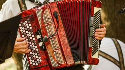 Le moment accordéon avec Chansons Rouges-Mosaik Radios - MOSAIK RADIOS