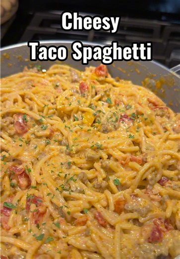 Cheesy Taco Spaghetti!! This easy recipe is quick to make, has a delicious cheese sauce and is super family friendly!! Full recipe is on my website. 🔗 is on my page! 🔥😋 #quickrecipes #easyrecipe