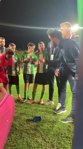 Palabras de ánimo del Mister del Betis Cantera