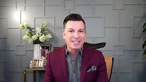 Hi everyone! It's not too late to register for the David Tutera Experience in either Orlando in March or Newport in September! Check it out here: Davidtutera.com/the-david-tutera-experience/ I hope to see you there! | David Tutera