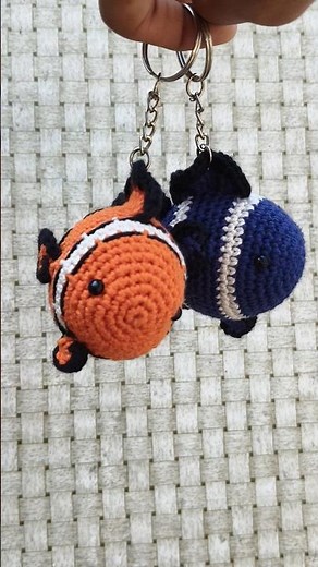 So adorable 🐠 | Crochet clownfish keychain idea for beginners #crochet #beginner #cute