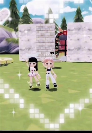 Me and my friend #games #livetopia party