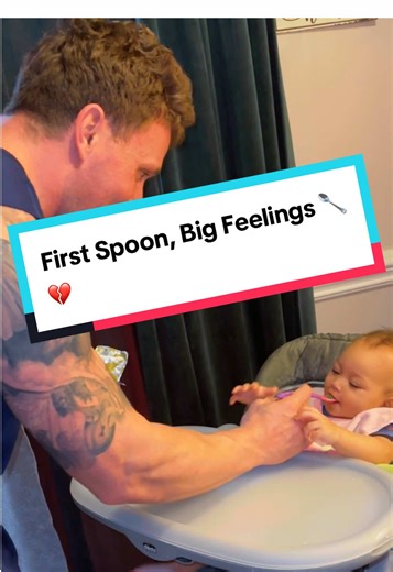 Major milestone unlocked. Buddy feeding Angelina baby food for the first time. Not full-time breastfeeding anymore and whew… the emotions are real. Bitter sweet but beautiful. One thing’s clear—Angelina is officially a foodie in training. Growth hurts a little, but it’s worth it. Legacy loading. #food #FoodieBaby #GirlDadMoments #ParentMilestones #fypシ