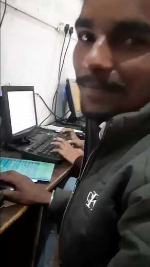 570K views · 4.5K reactions | Highlight row in excel using conditional formatting #excel #tranding #viralvideo #youtuber #technical | Technical Skill | Facebook