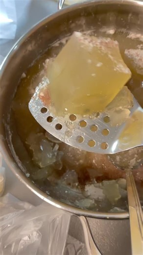 #kolajen #collagen #gelatin #jelatin #kemiksuyu #ilik #iliklikemik #nefisyemektarifleri #foodlover #almanyadakitürkler #keşfet #foryou #tiktok