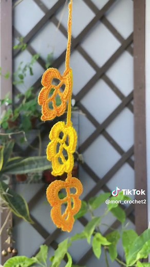 Easy crochet leaves🥰#crochetleaves #crochet