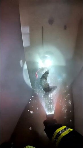 Firefighters saves a young girl's kitten from the burning home!