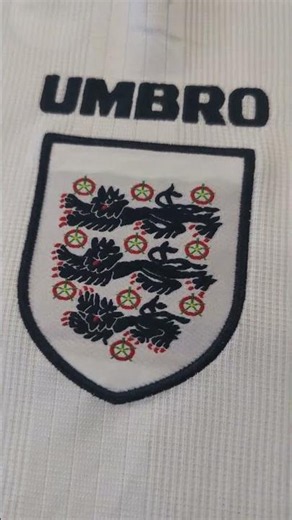 Unboxing England’s most iconic home kit 😍 #footballshirts #umbro #shorts