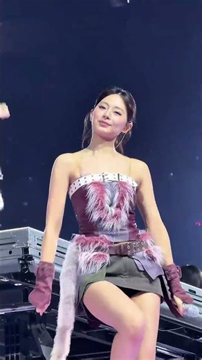 Another mesmerizing “Fancy” moment from TZUYU #twice #thisisfor #kpop #concert #tzuyu