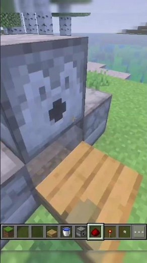 How to Make a TNT Cannon in Minecraft 💣 #shorts