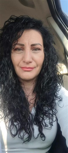 Тошко, разбира се с приятелите си от ГЕРБ, ДПС и БСП, спират увеличенито на заплатите на сестри и акушерки в предложен от тях редовен бюджет за 2026 г., а сега предизборно лъже, че иска увеличение с удължитрлния бюджет! Не, ТЕ не искат сестрите и другите професионалисти по здравни грижи да са с по-високи заплати, просто лъжат предизборно, но вече кой им вярва, не знам! Единствено ППДБ се борят в парламента за тази толкова важна политика за всички ни, защото всички ние имаме нужда от сестри и аку