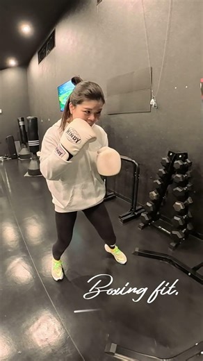 Cross Hook Heavy Bag