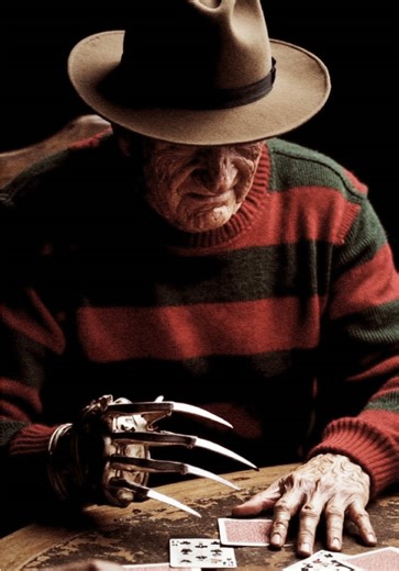 Freddy Krueger always loses his hand. 🤣 #freddykrueger #horror