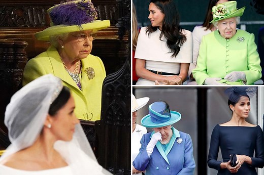 Formal notice of Queen's death is placed outside Buckingham Palace