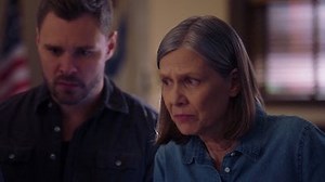 Watch Chicago PD Season 5 Episode 12 - Captive