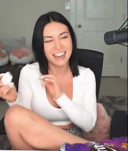 Alinity Feet Licking