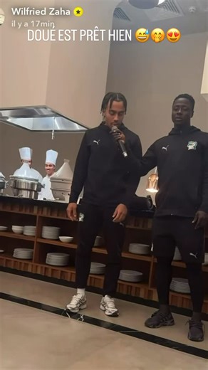 Crack_ivory 2.2 on Instagram: "🚨 HEEEE DOUÉ A MIS DANS BALET HIEN 😅🤣😂 IL A FAIT ÇA ZO POUR NOUS DONNER 😜🤩😍🐘🇨🇮"