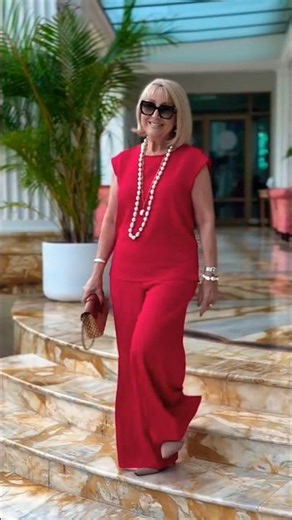 trending American outfits fashion for women | Italian outfits fashion for women | European fashion