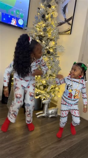 Little Miss Perfect✨ on Instagram: "Mood because Christmas in a couple days 🎄 If viewing follow @iambriellejade 👣🎁 #toddler #viral #explorepage✨ #instagram #cutie"