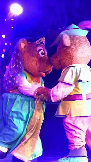 Billy and Bonnie! 🐻❤️🐻 #ReadyToButlins #Butlins #BillyBear #BonnieBear #Fyp