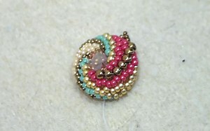 Tutorial Cellini spiral bezel - How to bezel a Rivoli using Cellini spiral - Bea