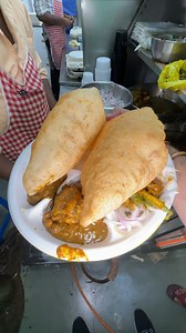 4.6M views · 75K reactions | Virat Kohli Ke Favourite Chole Bathure In New Delhi. | Food Pandits | Facebook